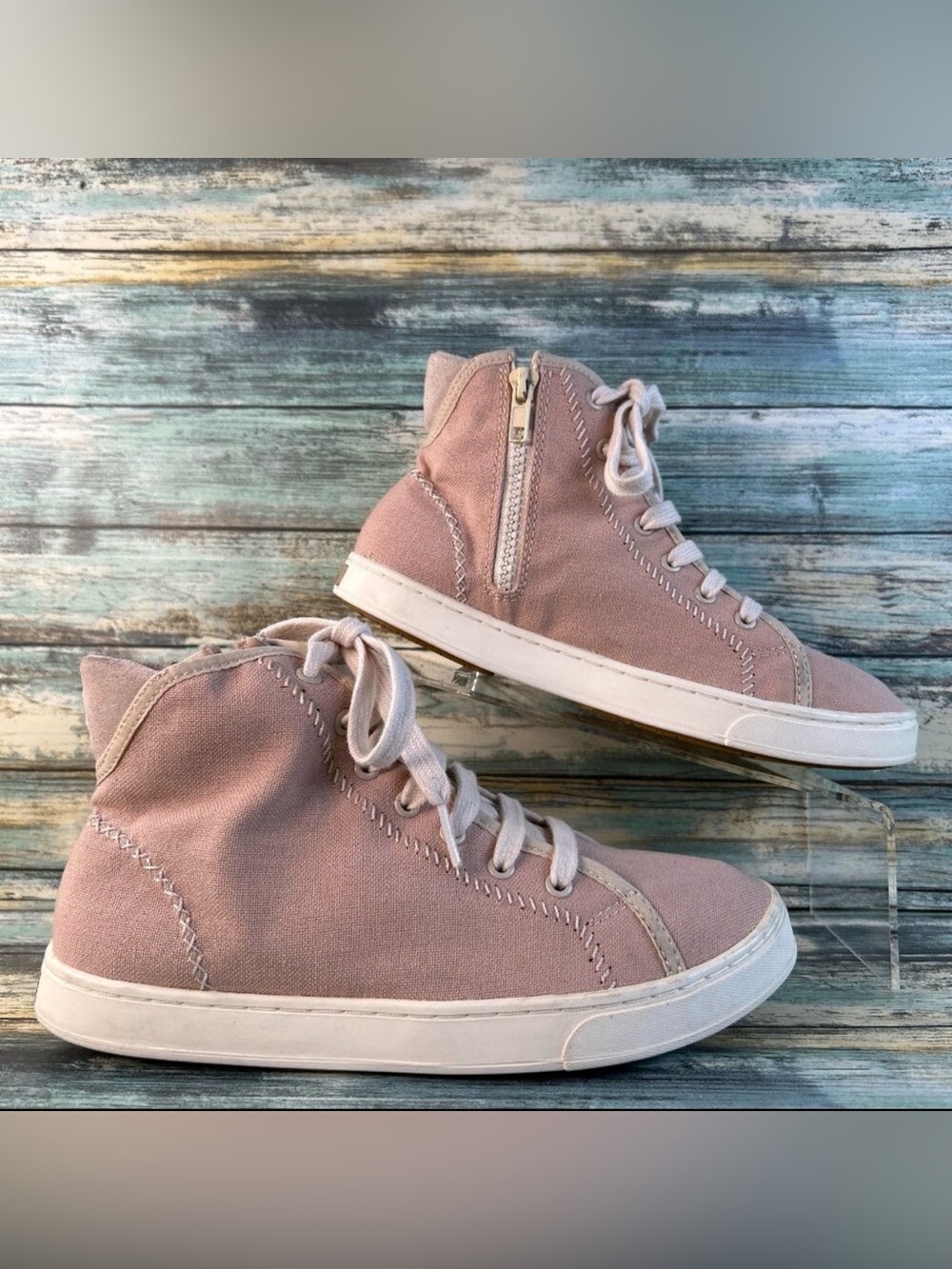 OluKai Pilahi High Top Sneakers Womens 7 Light Pink Canvas Casual Walking Shoes.